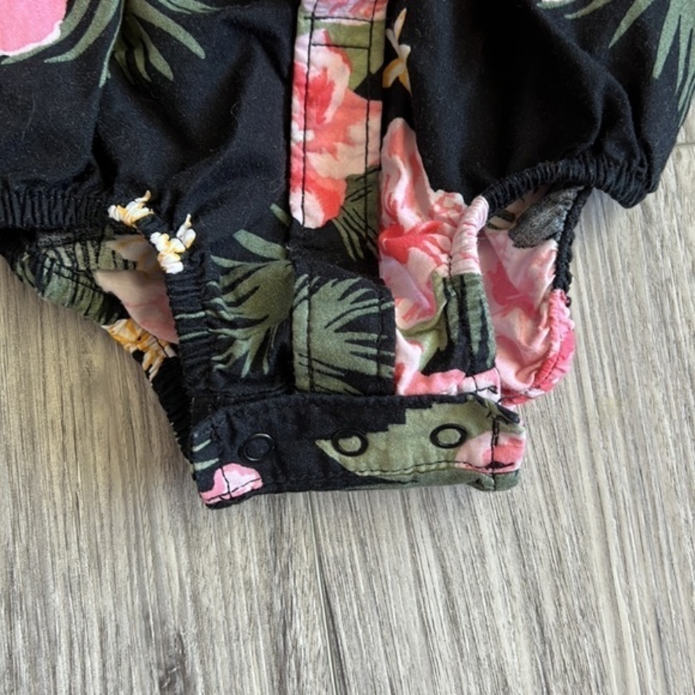 The Children’s Place Floral Onesie Size 6-9M - Picture 4 of 5